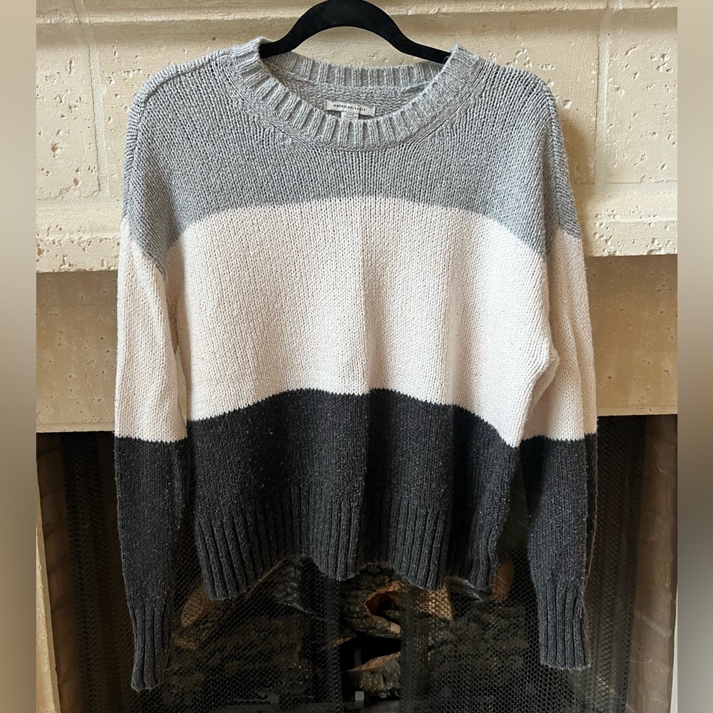 American eagle sweater